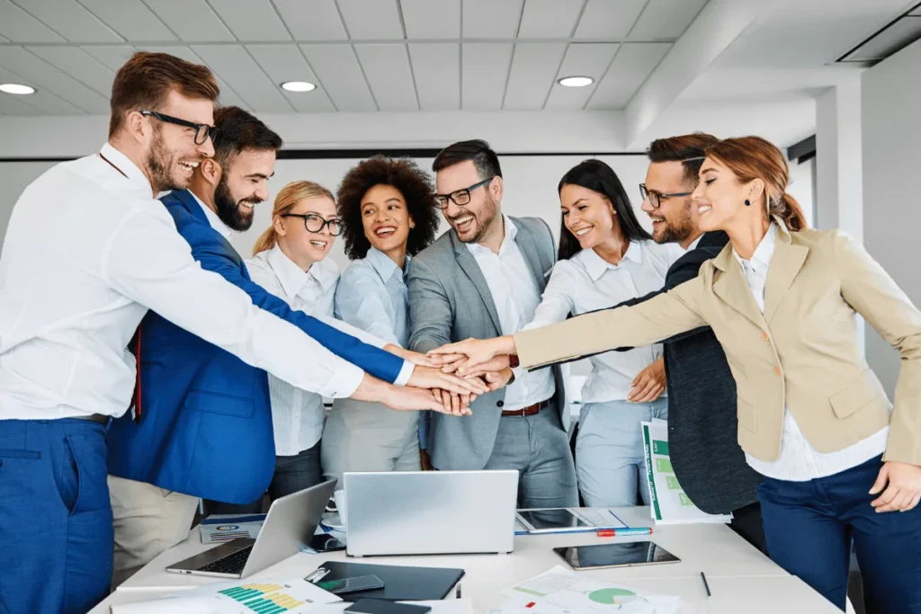 Amazon ekip yönetimi ve ekip ruhunu temsil eden çalışma ortamı