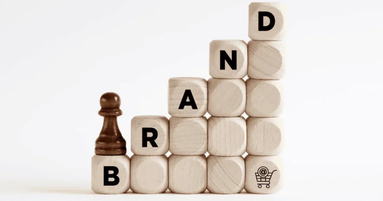 E-ticarette marka olmanın sırrı, güven ve değer basamaklarını inşa etmektir; markalaşma büyümeyi hızlandırır.